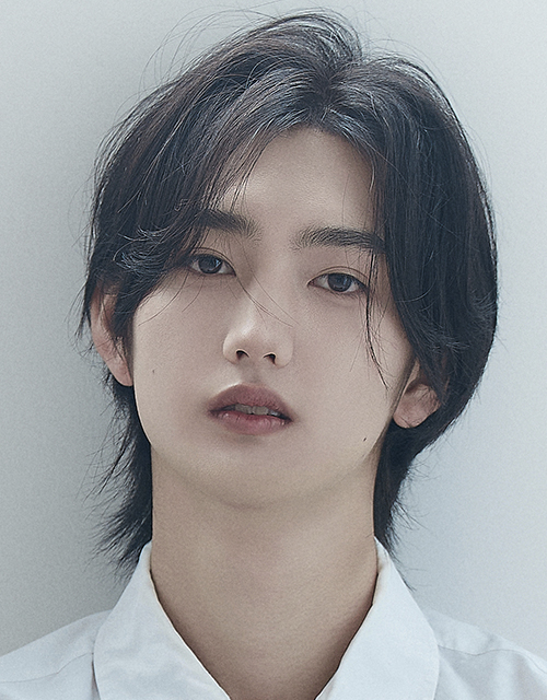 LEE JEONG
